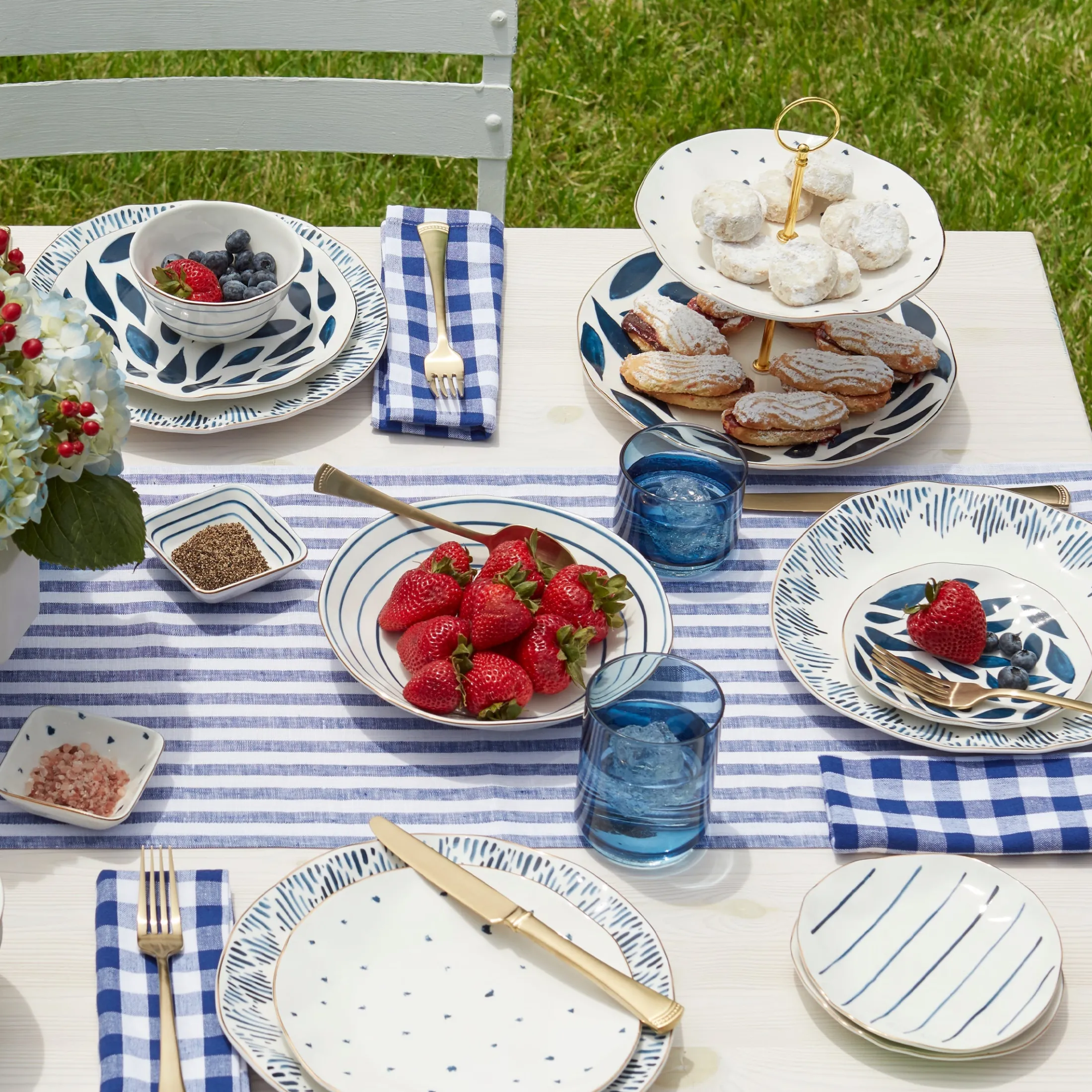 Blue Bay Tidbit Plates, Set of 4