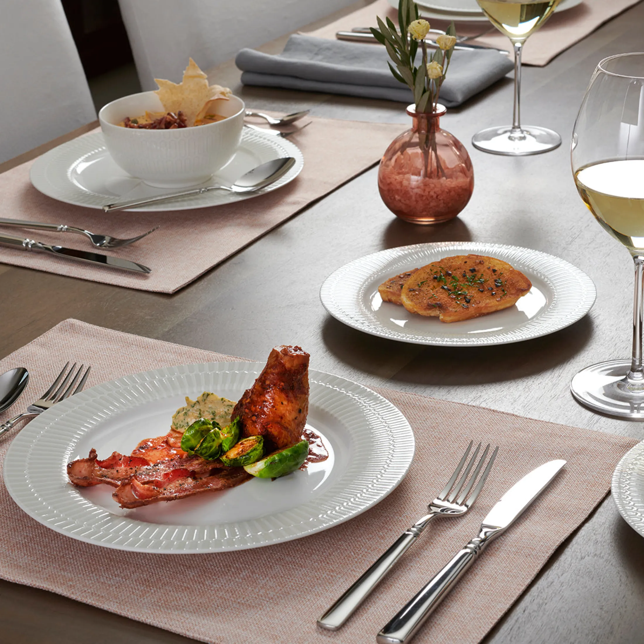 Easton 5-Piece Place Setting