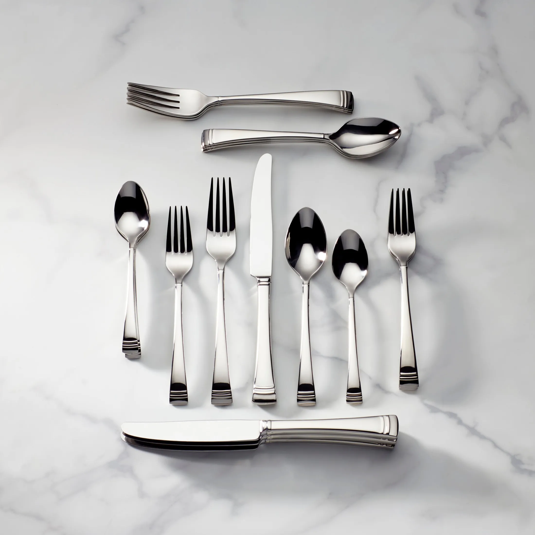 Federal Platinum 20-Piece Flatware Set