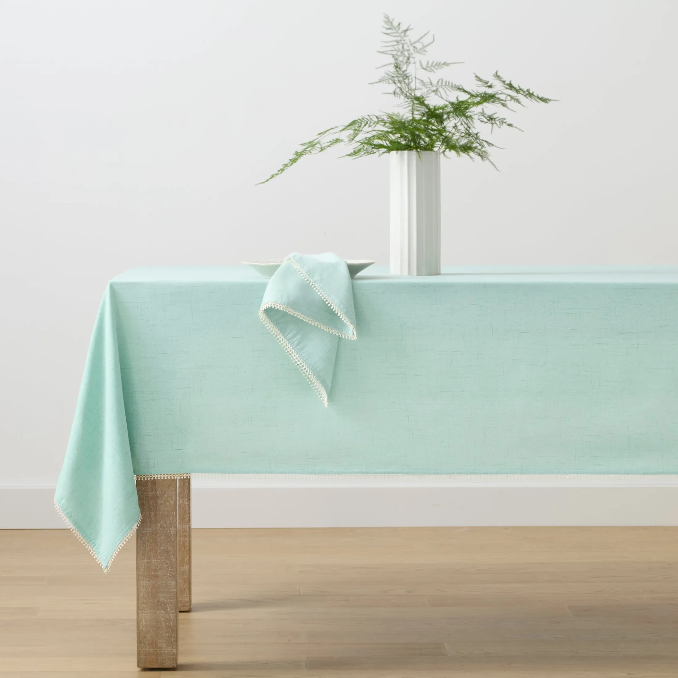 French Perle Ice Blue 60x84 Tablecloth