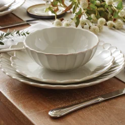 French Perle Scallop White 24-Piece Dinnerware Set