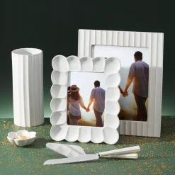 French Perle Scallop White 5x7 Photo Frame