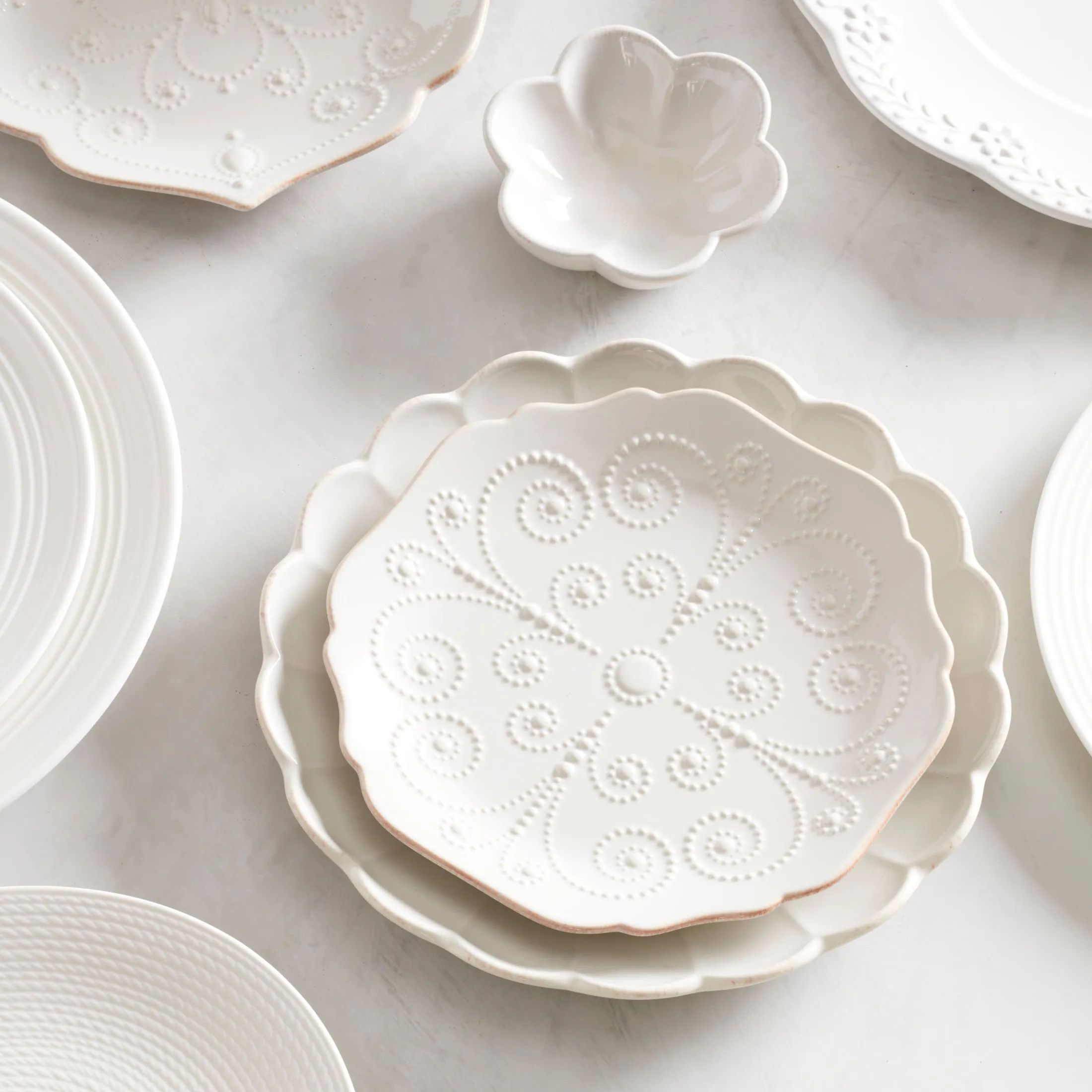 French Perle White 4-Piece Dessert Set