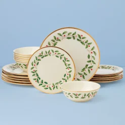 Holiday 18-Piece Dinnerware Set