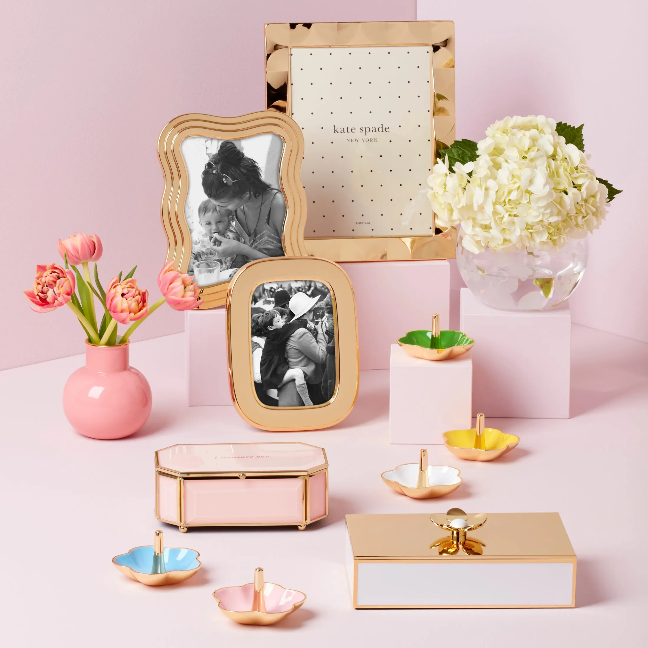 Make It Pop Pink Metal Ring Dish