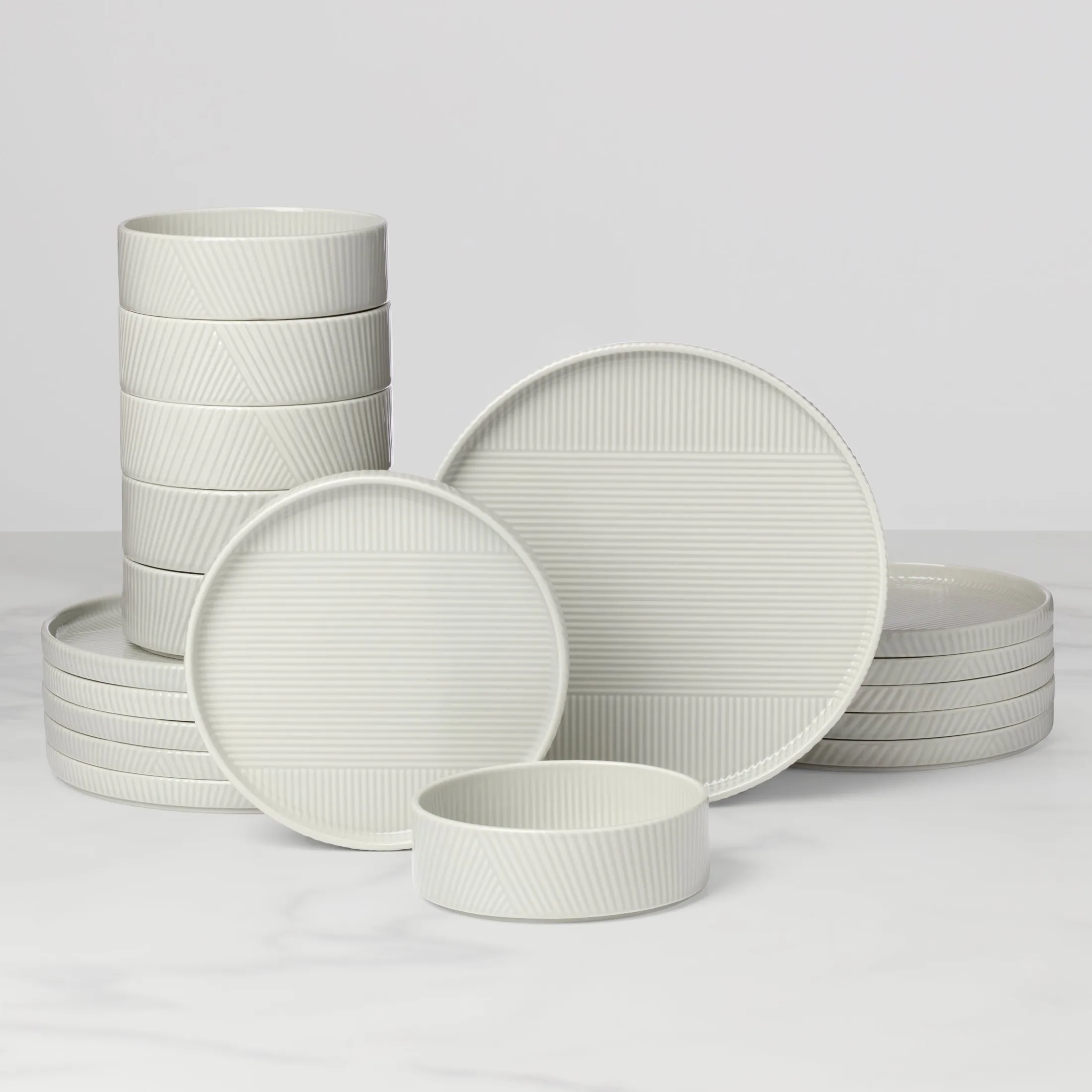Modulus Vapor 18-Piece Dinnerware Set