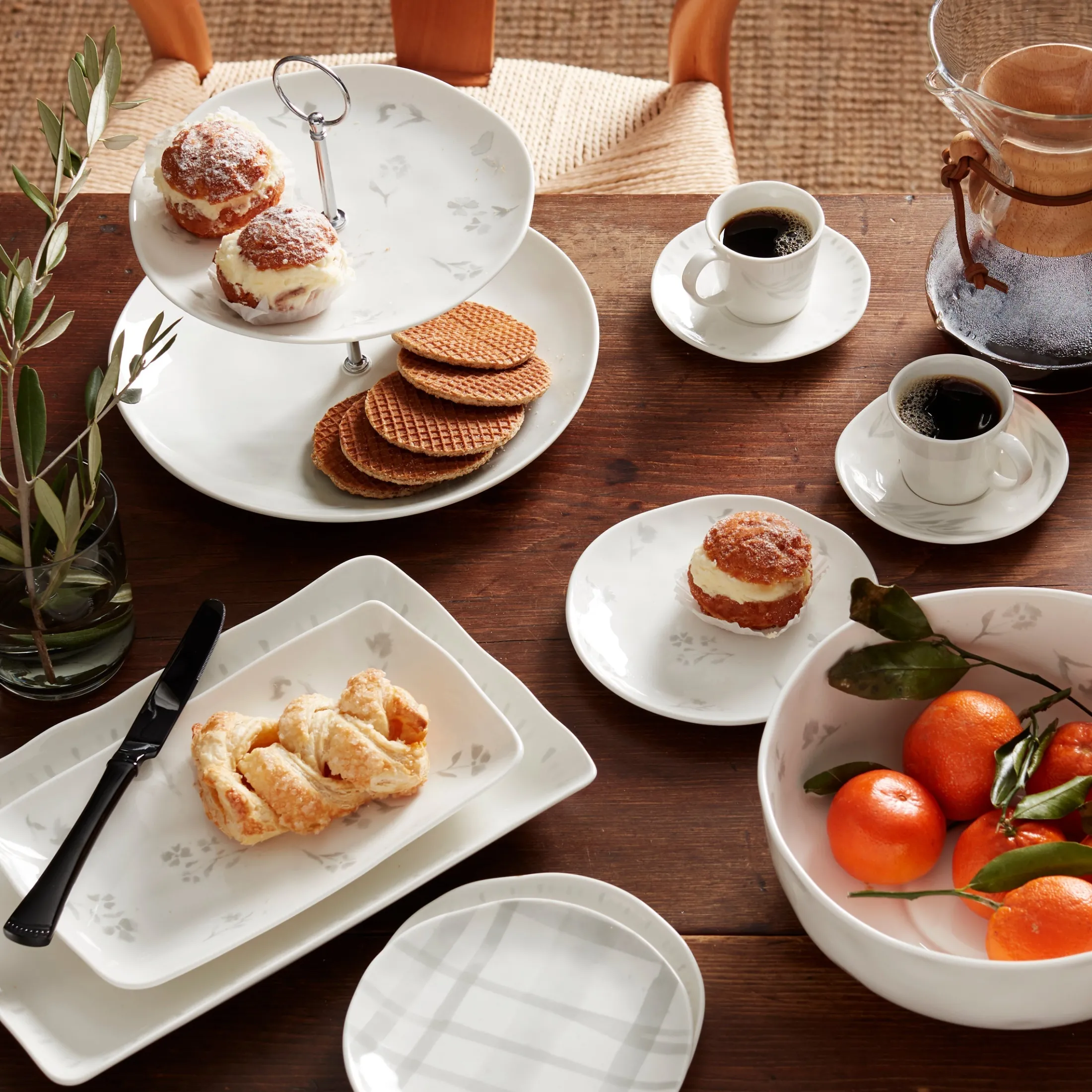 Oyster Bay 2-Piece Nesting Serving Platters