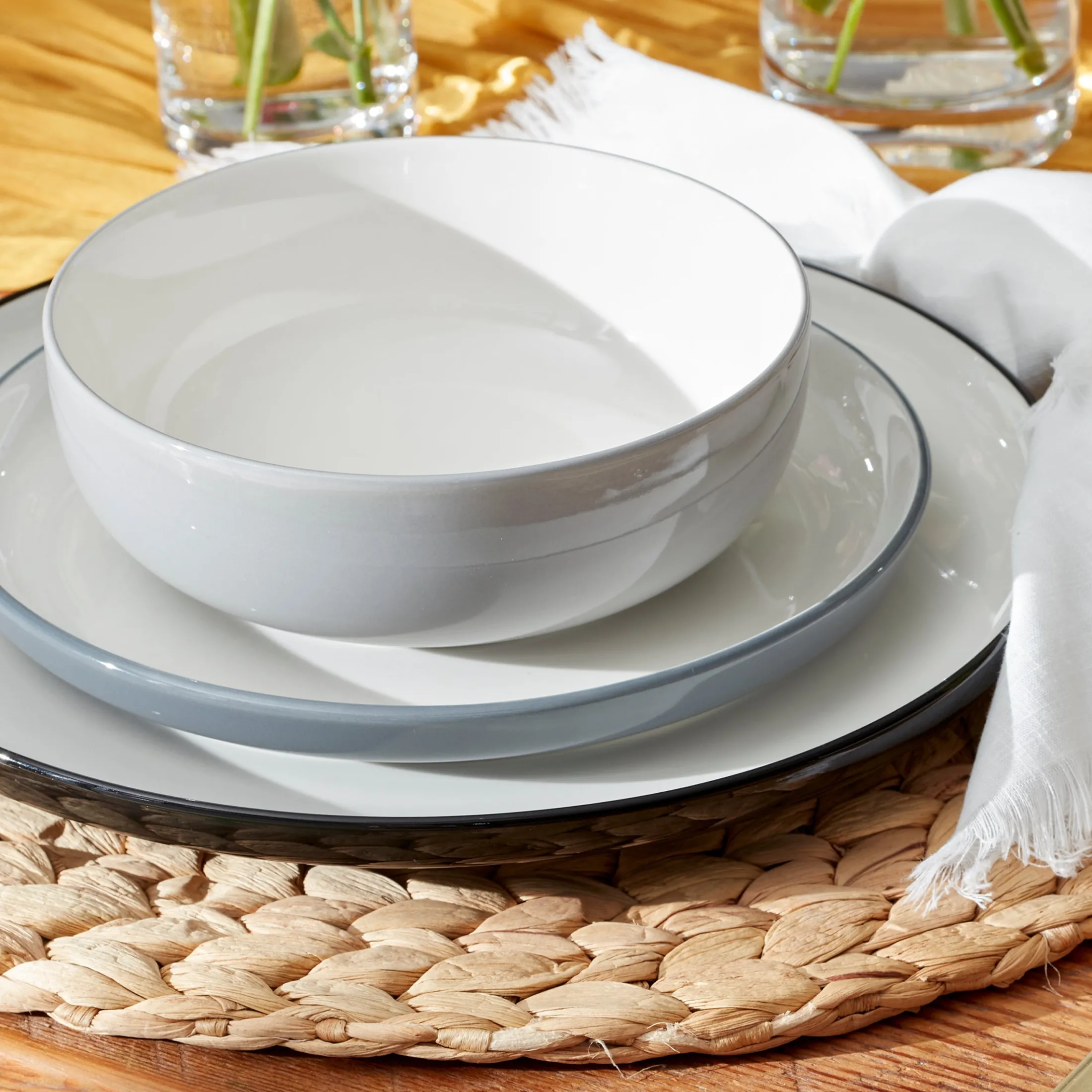 24 Seven Colors Pumice 12-Piece Dinnerware Set