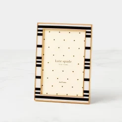 Sitting Pretty Stripe 4x6 Photo Frame