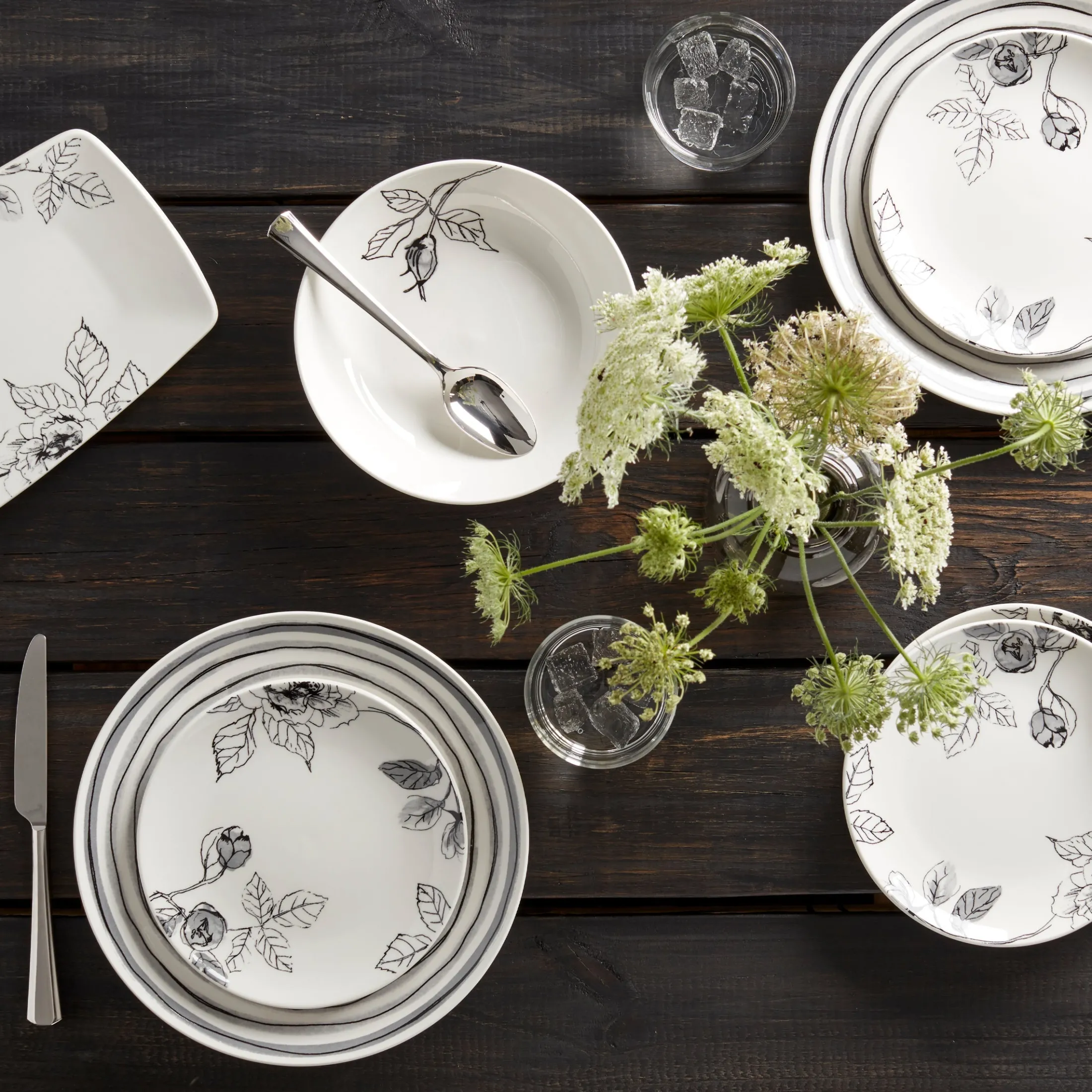 Sketchbook 12-Piece Dinnerware Set