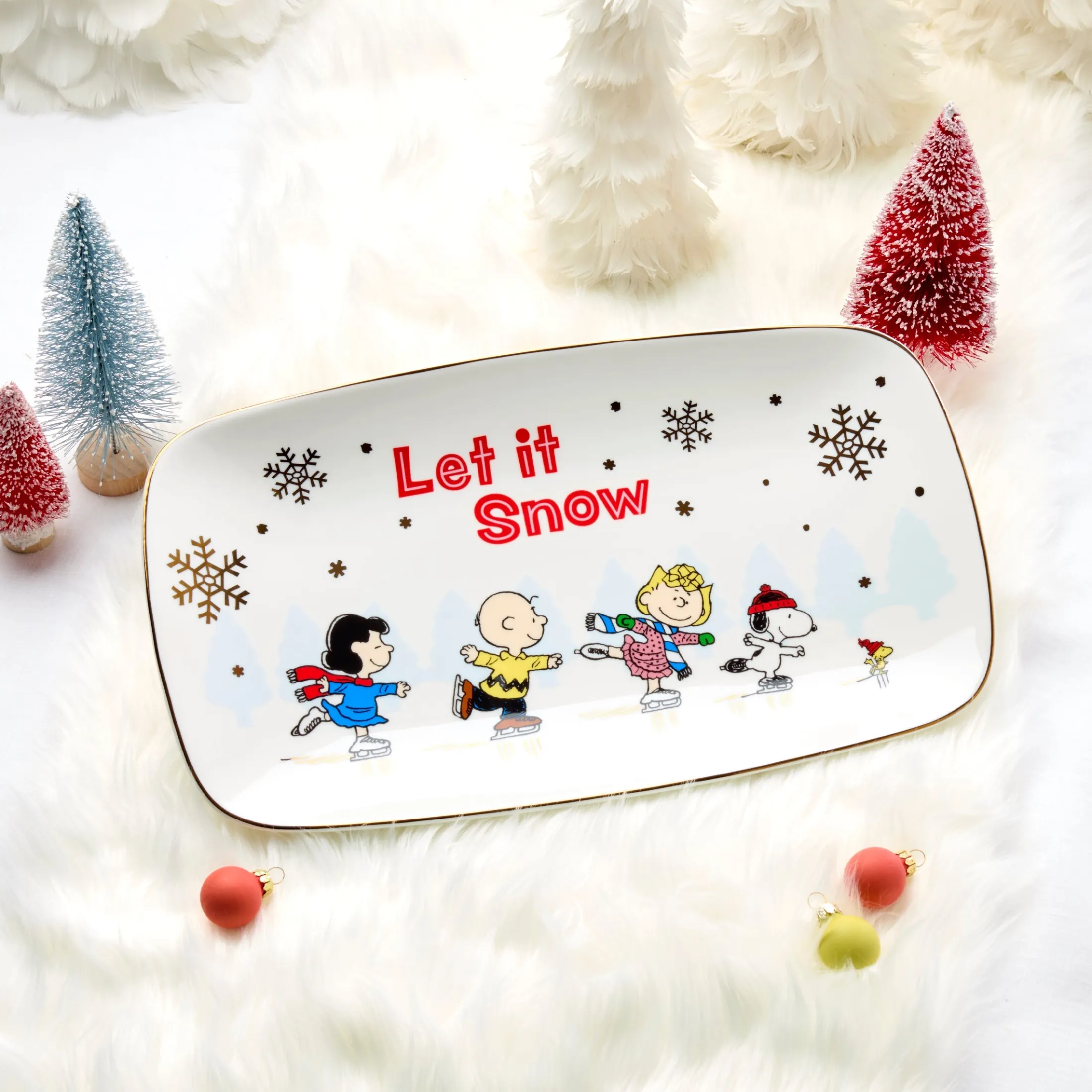Snoopy Skating Hors d'Oeuvres Tray