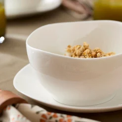Studio 1414 Curve 16-Piece Dinnerware Set