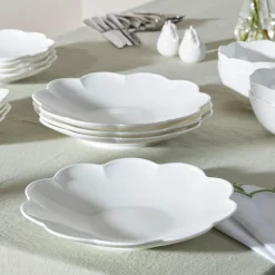 Studio 1414 Scallop 12-Piece Dinnerware Set