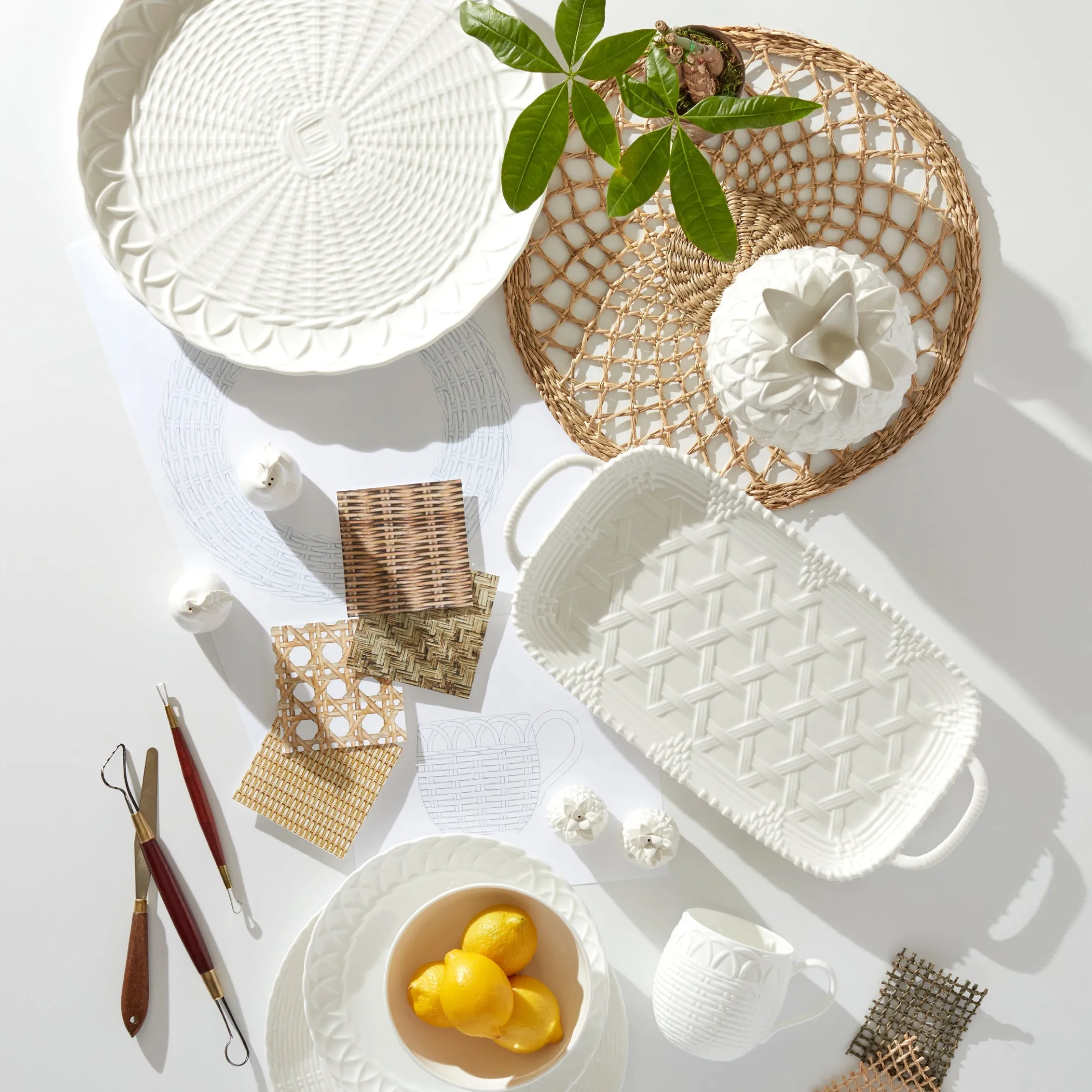 Wicker Creek Pineapple Salt & Pepper Set