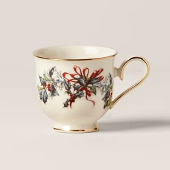 Winter Greetings Teacup